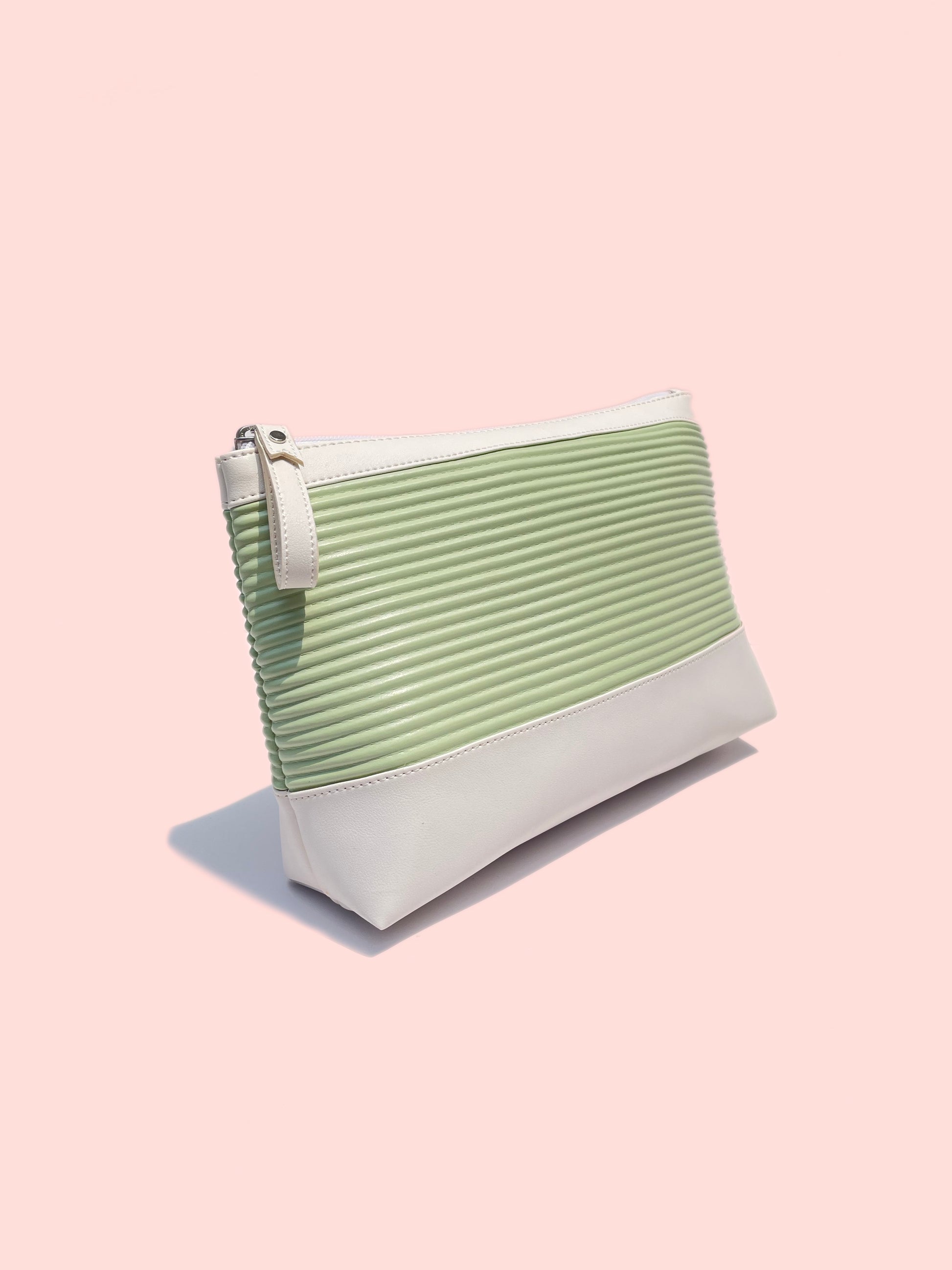 PASTEL POUCH