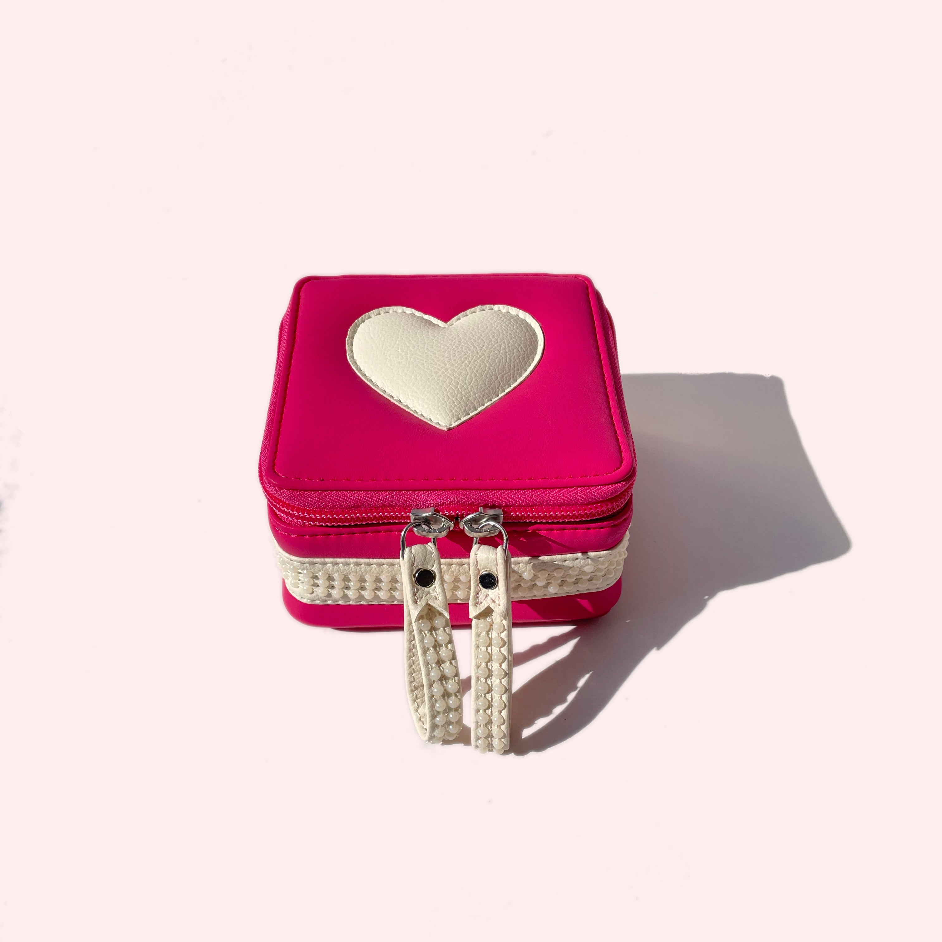 EVERYDAY ESSENTIALS VANITY