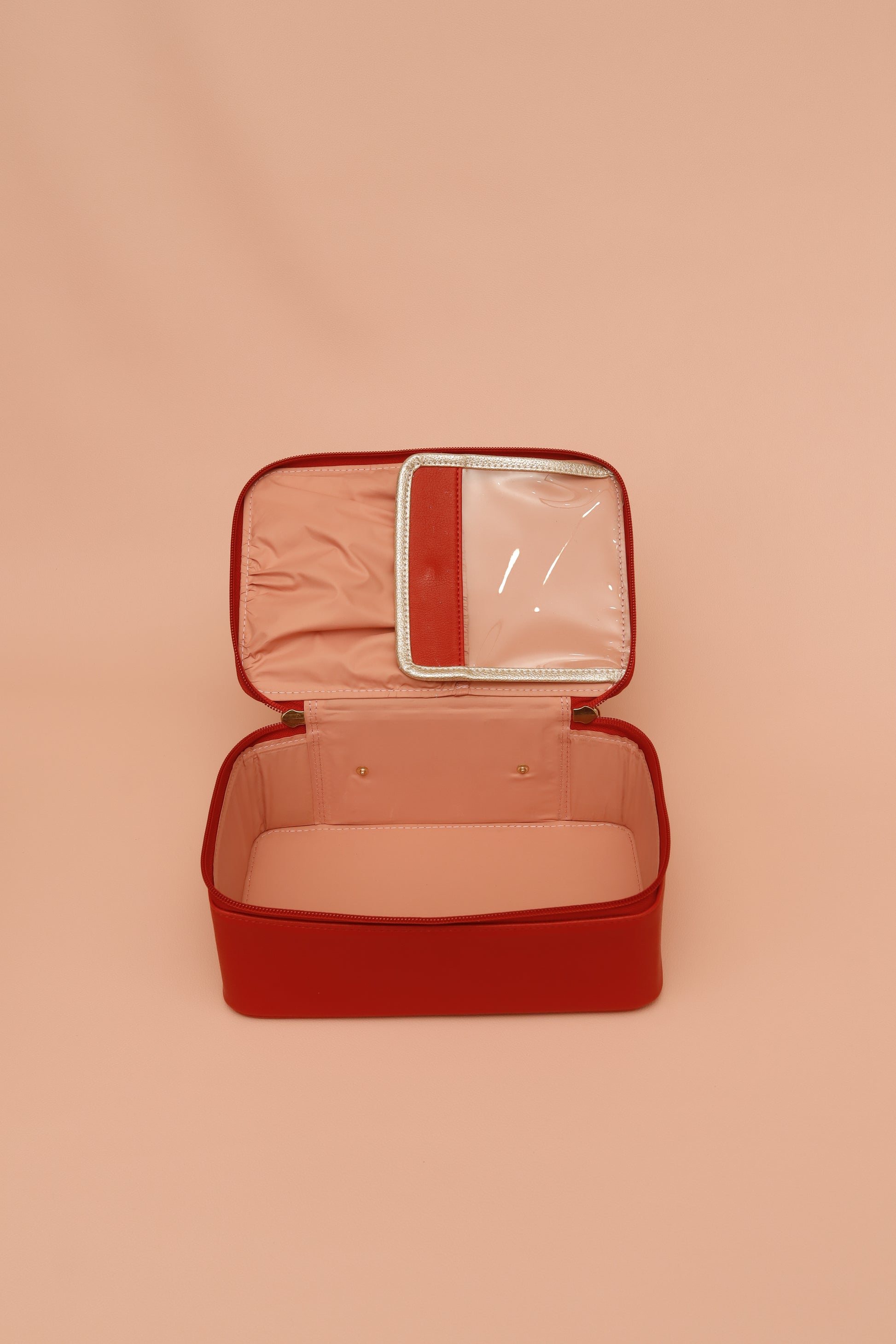 ALICE MAKEUP VANITY