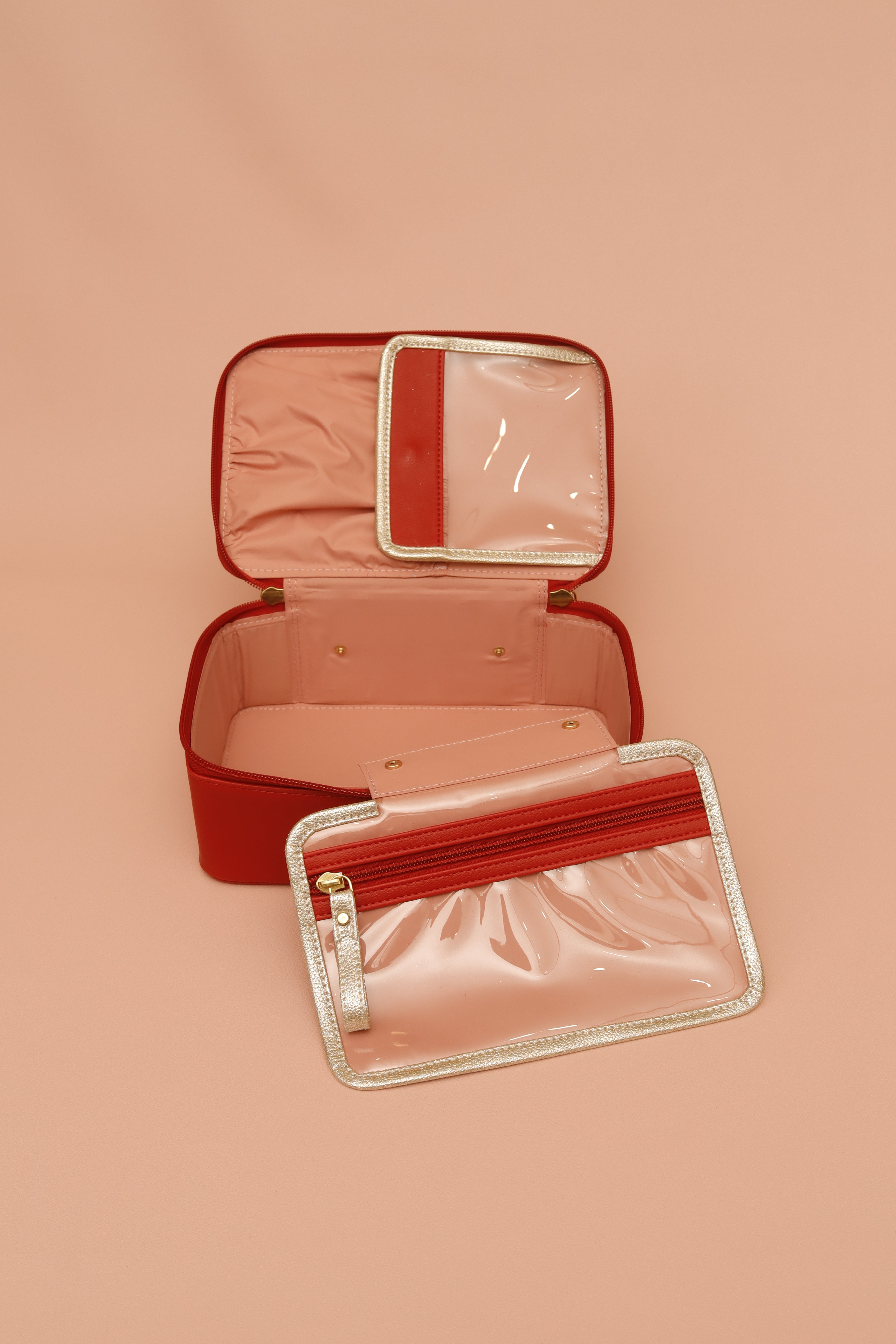 ALICE MAKEUP VANITY